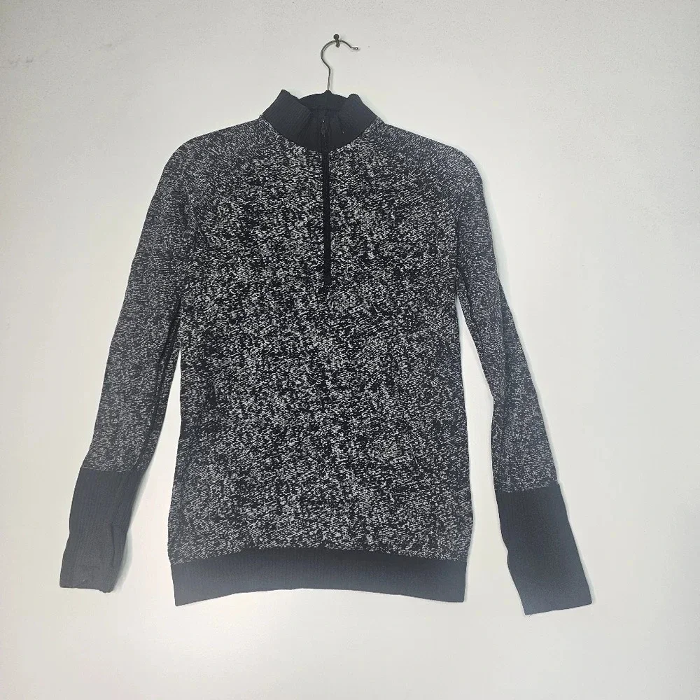Lululemon Rest Leas 1/2 Zip Pullover Black and white Size 4